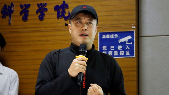免费看A片